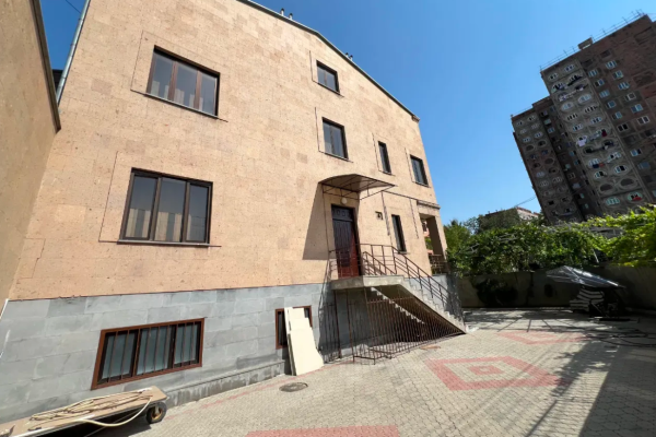 Նար-Դոսի փողոց