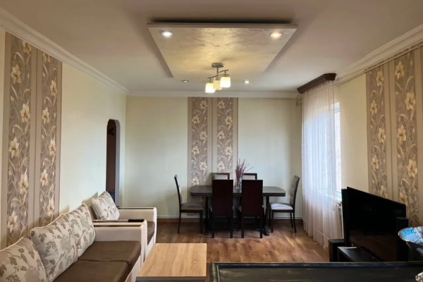 Առնո Բաբաջանյան