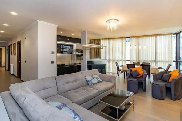 Վազգեն Սարգսյան Փողոց