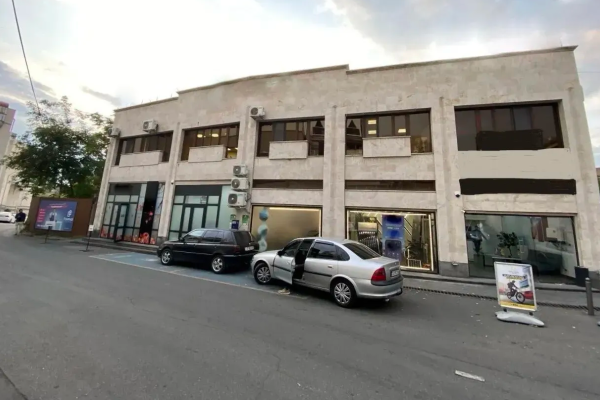 Նիկողայոս Բունիաթյան փողոցում