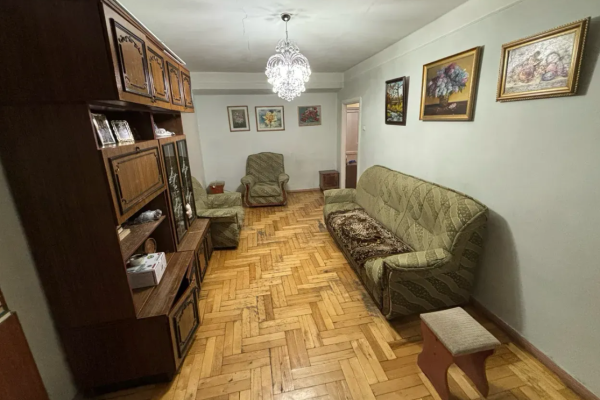 Աջափնյակ, Շիրազի փողոց