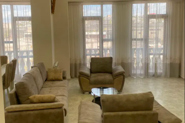 Ադոնցի փողոց