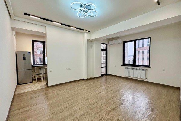 Ադոնցի փողոց,Նորակառույց