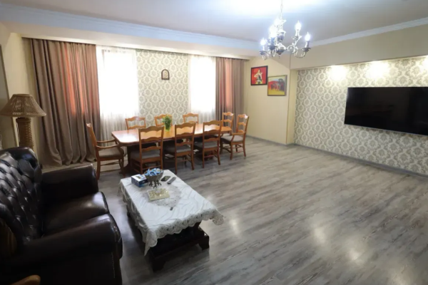 Քանաքեռ Զեյթուն  Ուլնեցու փողոց