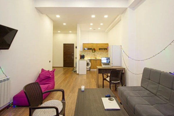 Քանաքեռ-Զեյթուն, Հ․ Ներսիսյան փողոց